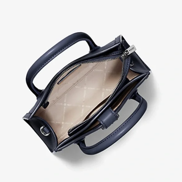 MICHAEL KORS
Gabby Small Faux Leather Satchel
COLOR NAVY
NWT - Picture 2 of 16